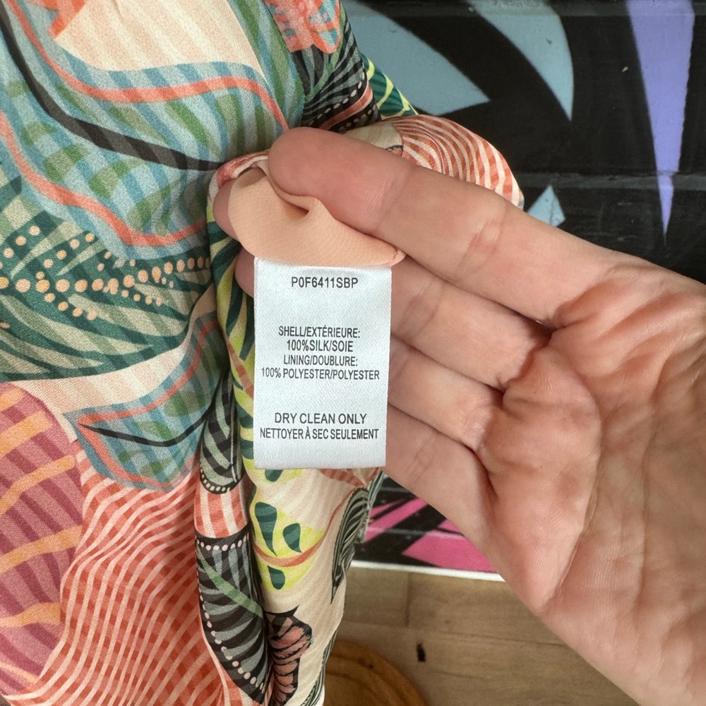 NWT Parker NY Tropical Silk dress, size Medium, $318 - Picture 11 of 12